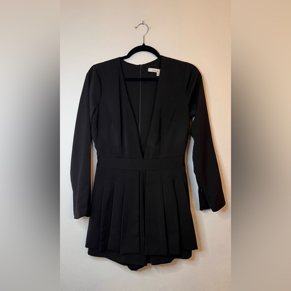 Lovers + Friends Love Always Black romper size medium - Picture 5 of 9